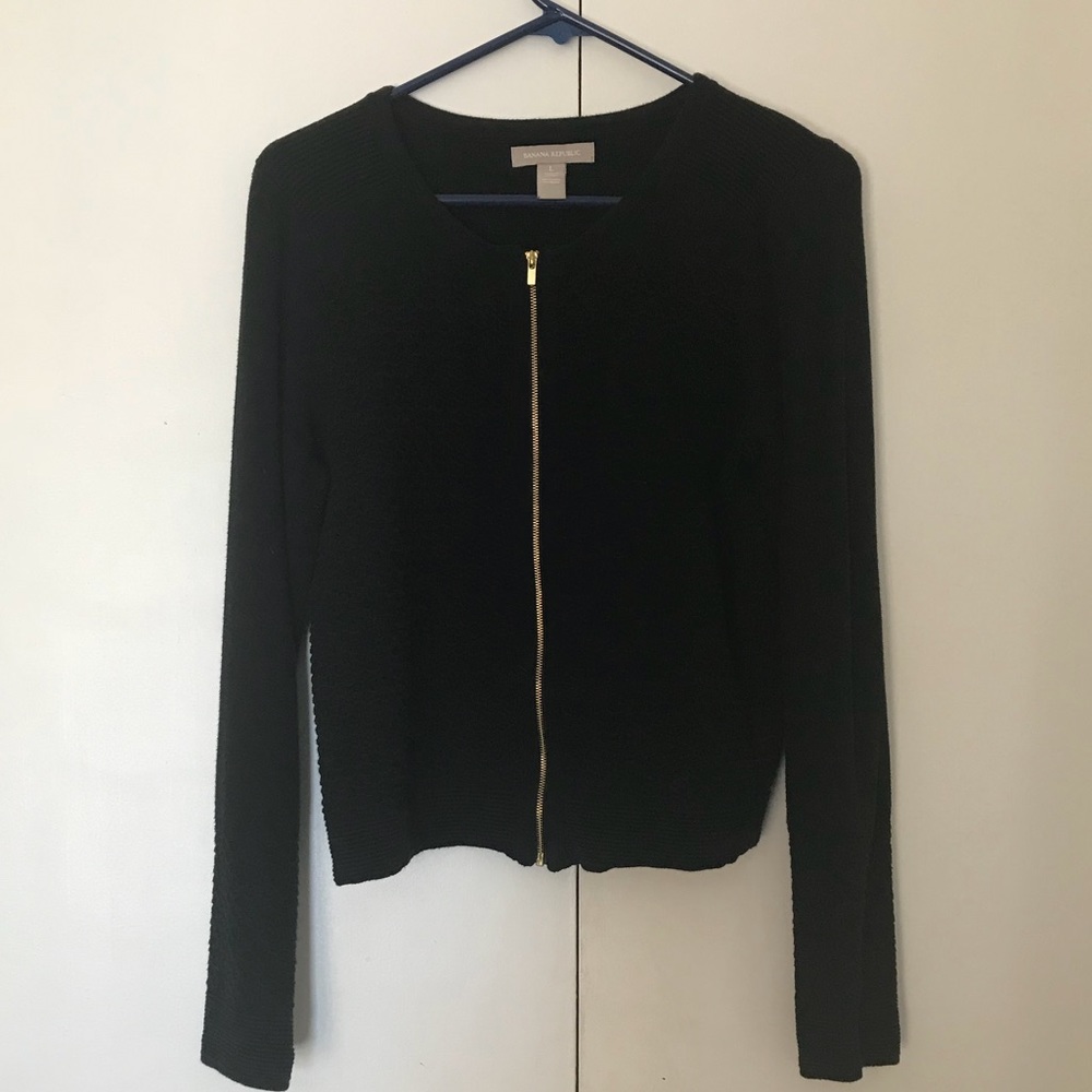 Banana Black sweater